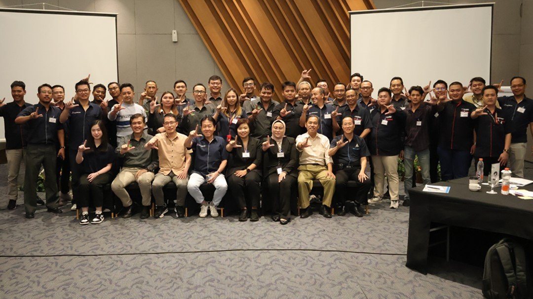 Pelatihan Communication and Public Speaking KENCANA Group